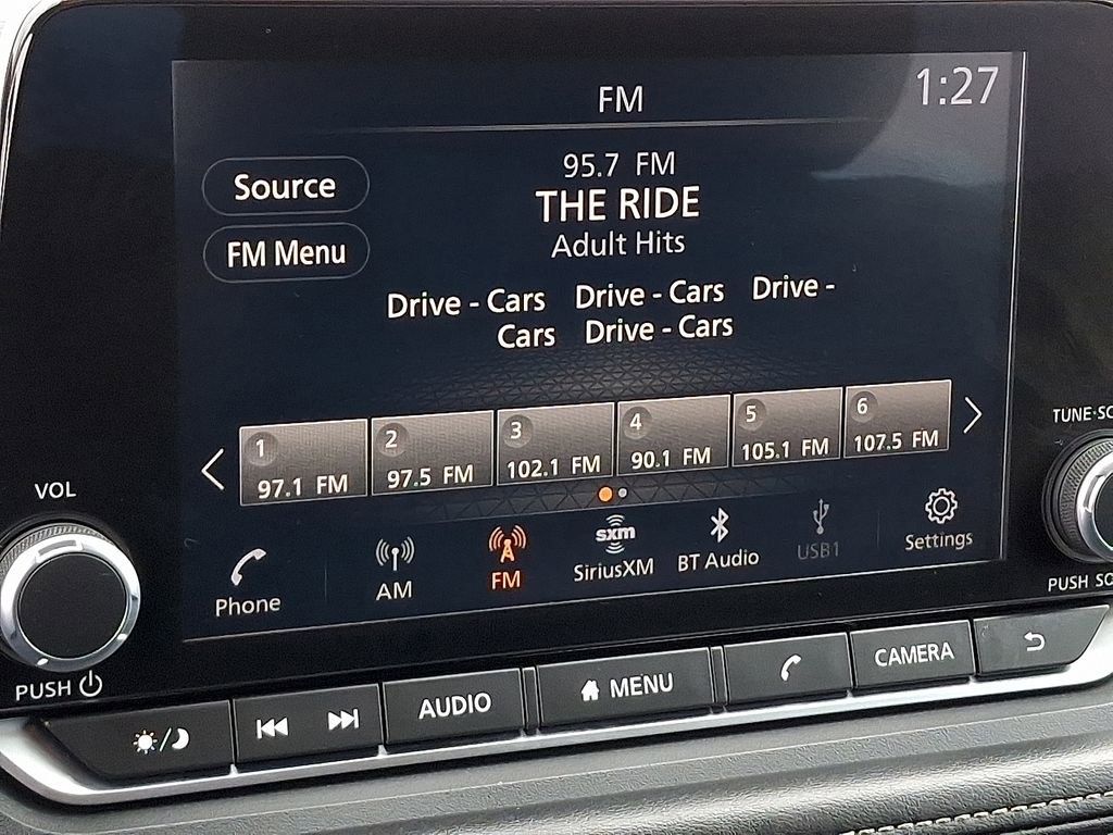 Used 2024 Nissan Rogue S image 16