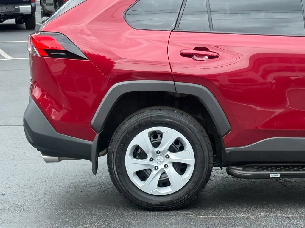 Certified 2025 Toyota RAV4 LE AWD/4WD image 8
