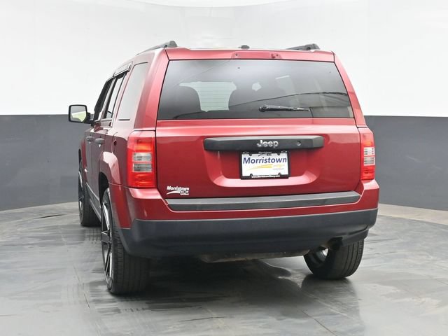 Used 2016 Jeep Patriot Sport FWD image 12