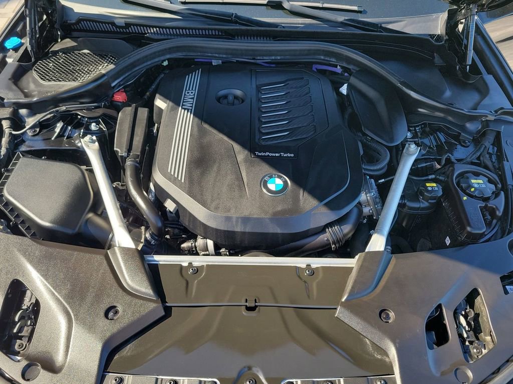 Used 2022 BMW 540i xDrive w/ Convenience Package image 30
