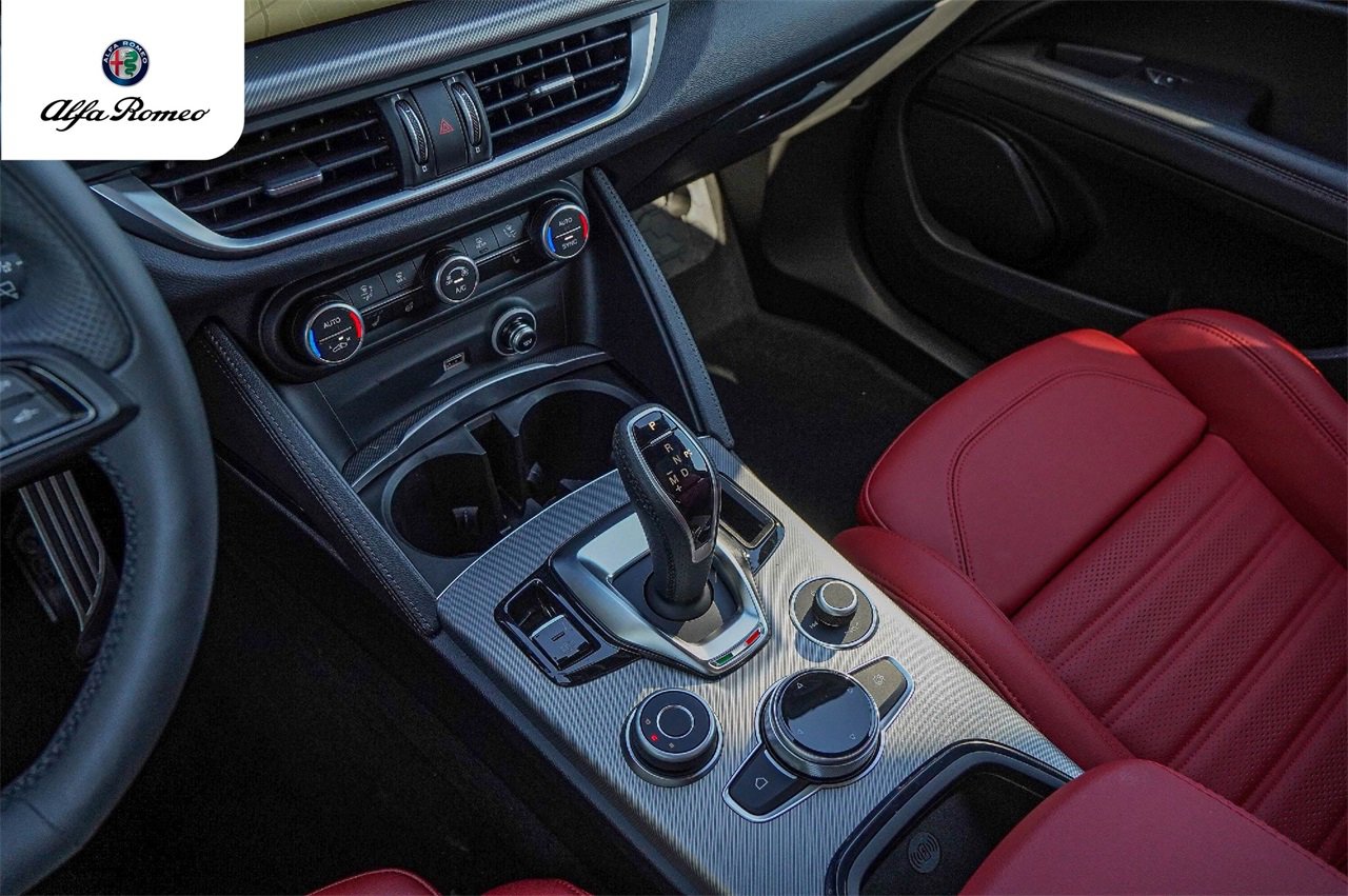 New 2025 Alfa Romeo Stelvio Sprint w/ Veloce Package image 14