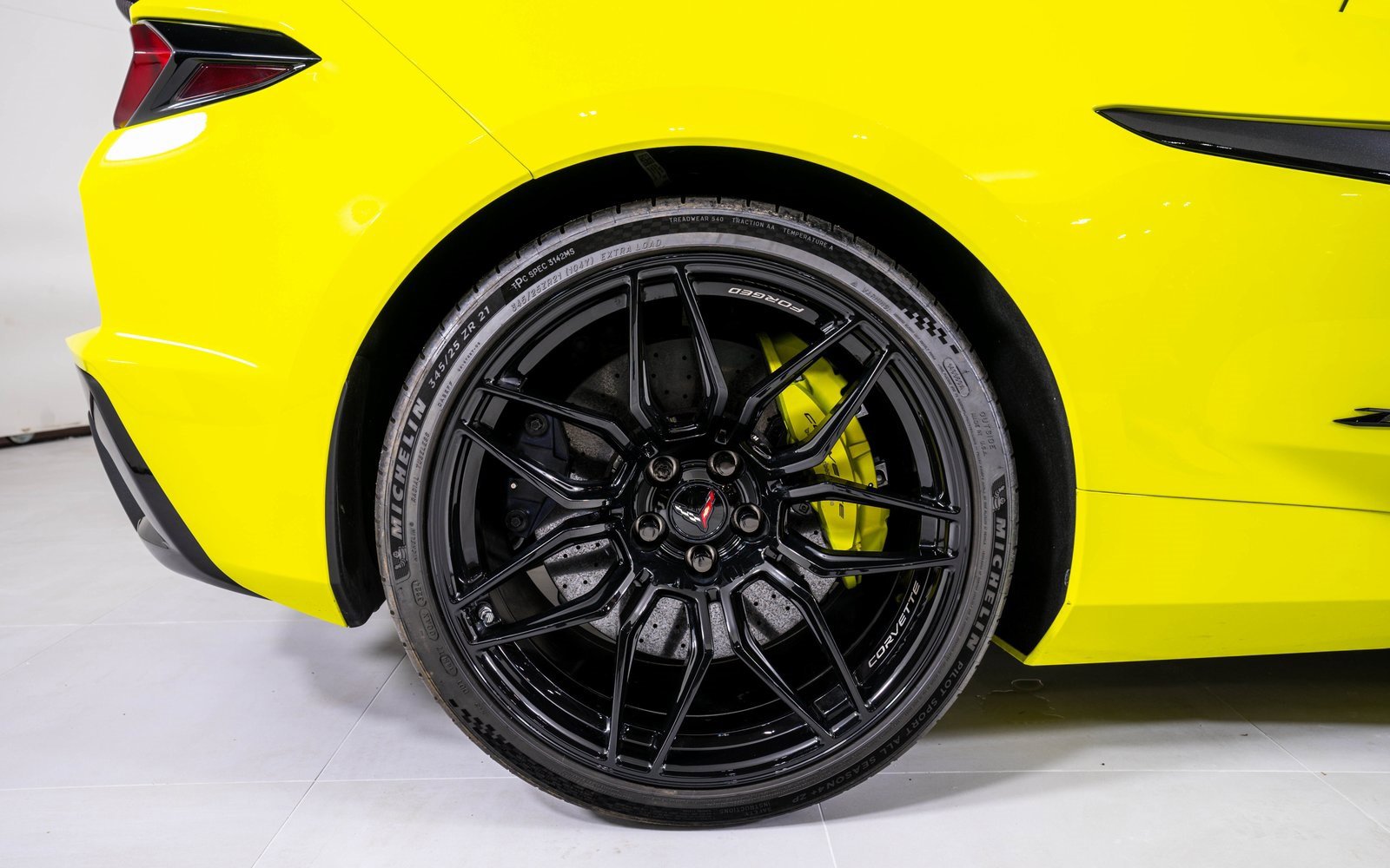 Used 2023 Chevrolet Corvette Z06 w/ Z07 Performance Package image 15