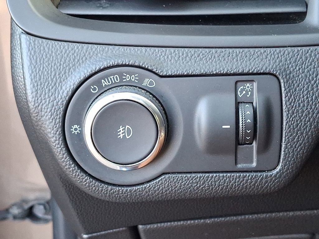 Used 2018 Buick Envision Essence w/ LPO, Hit The Road Package image 24