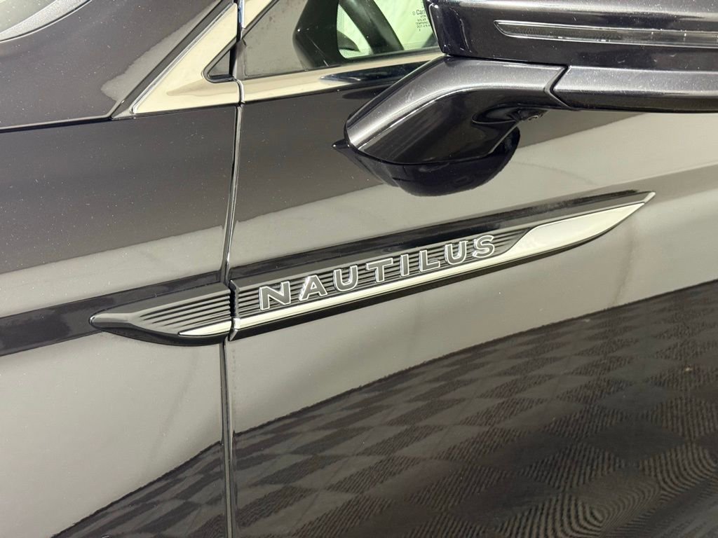 Used 2022 Lincoln Nautilus Black Label AWD/4WD image 14