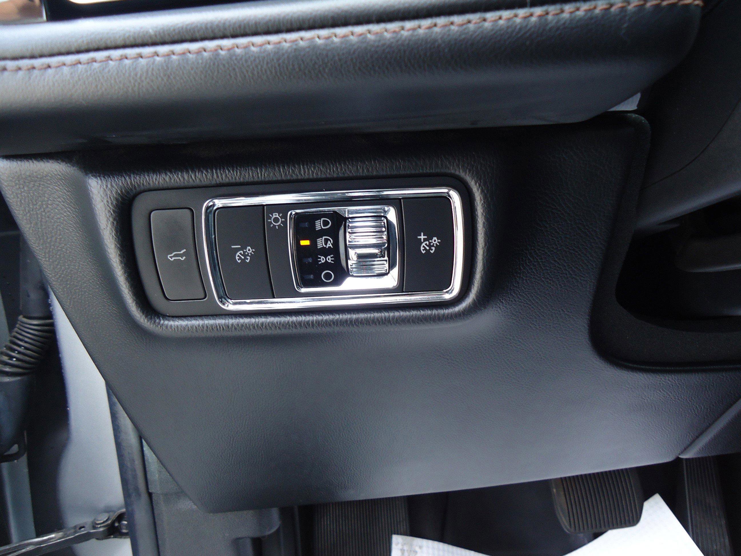 Used 2022 Lincoln Aviator AWD w/ Premium Package image 14