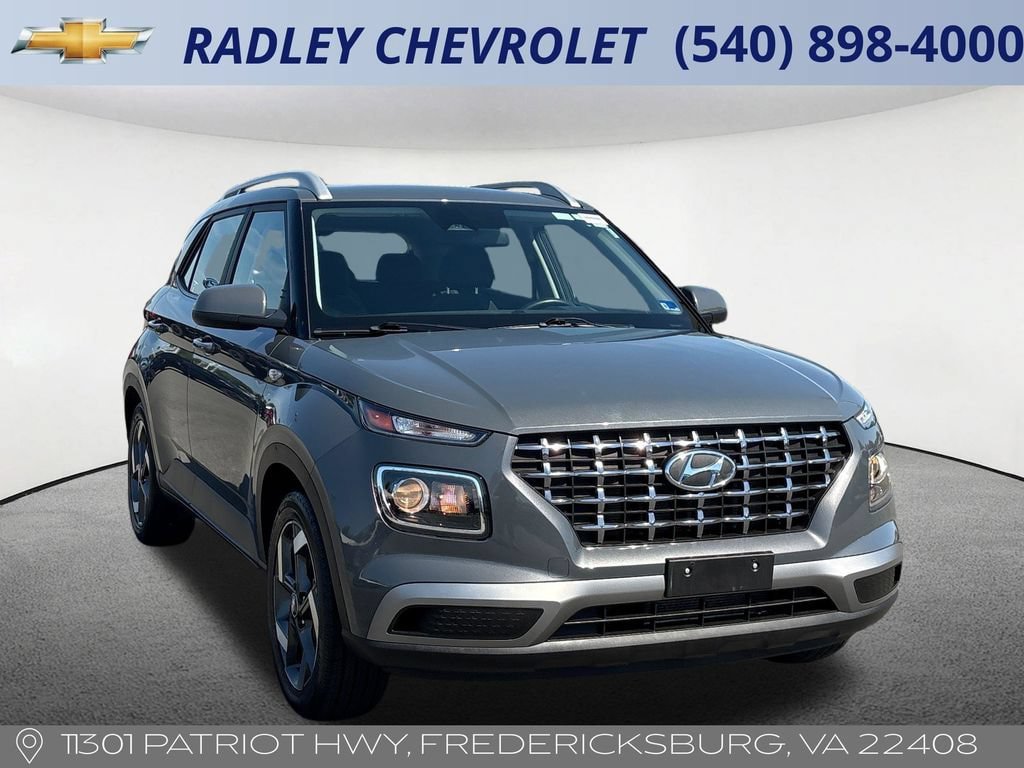 Used 2025 Hyundai Venue SEL FWD image 21