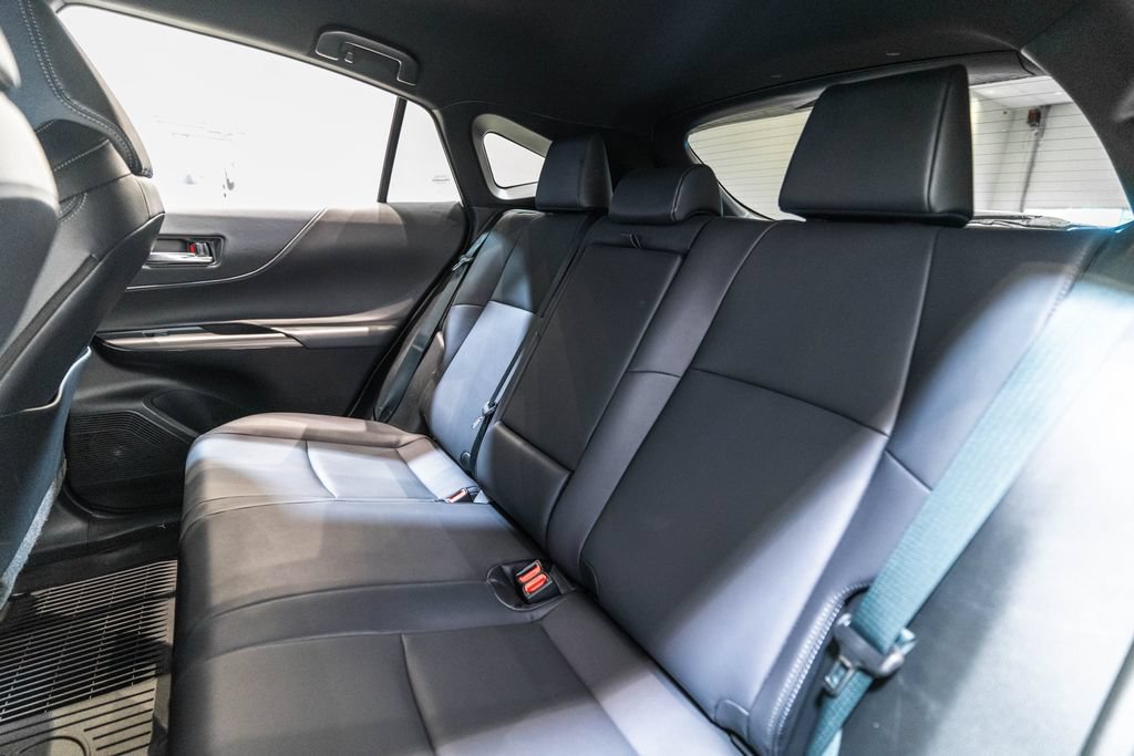 Certified 2024 Toyota Venza XLE AWD/4WD image 32