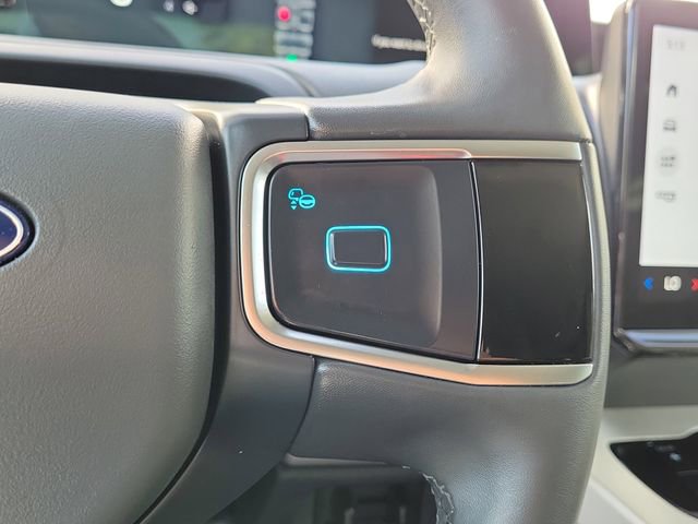 Used 2025 Ford Expedition Active image 22