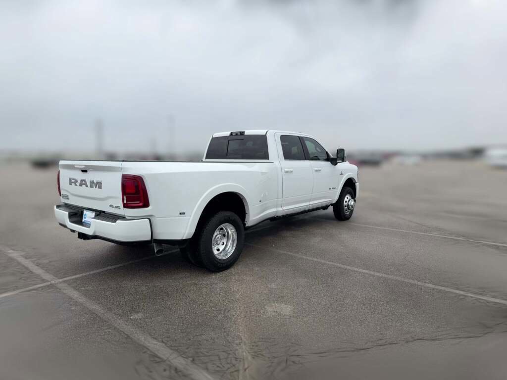 New 2025 RAM 3500 Longhorn image 12