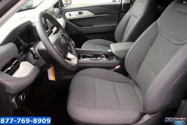 New 2026 Ford Explorer Active image 12