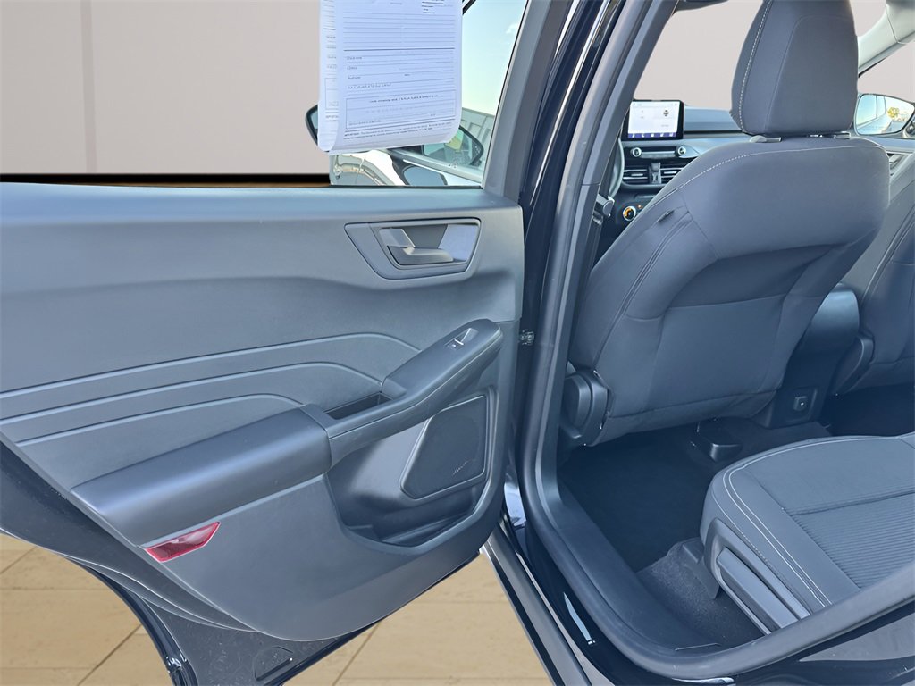 Used 2023 Ford Escape AWD image 17