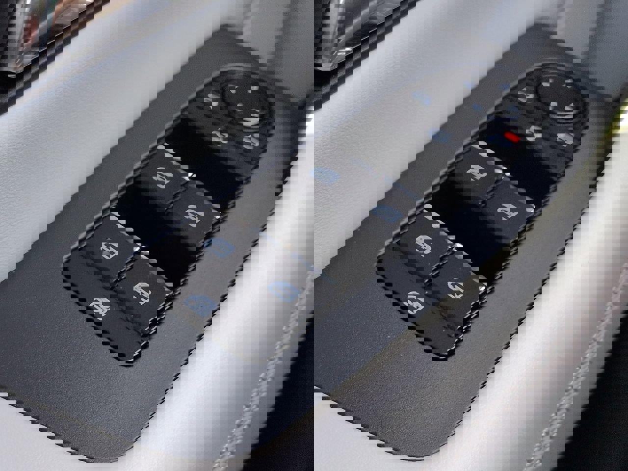 Used 2024 MAZDA CX-90 3.3 Turbo w/ Premium Plus Pkg image 23