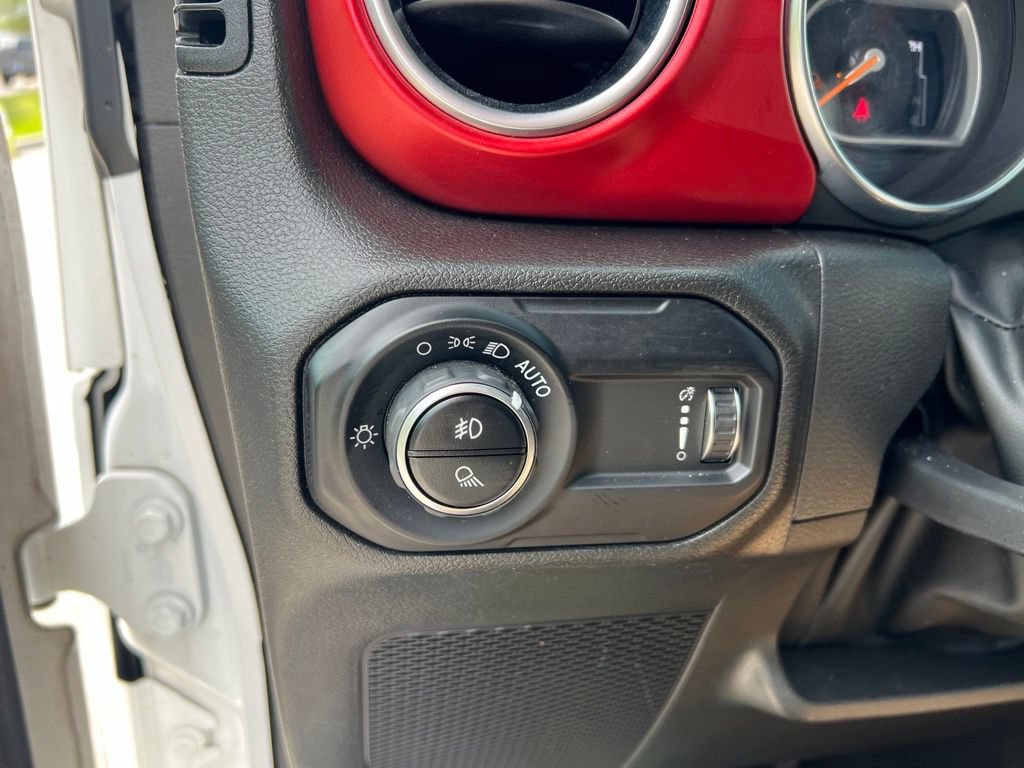 Used 2023 Jeep Gladiator Rubicon w/ Cold Weather Group AWD/4WD image 23