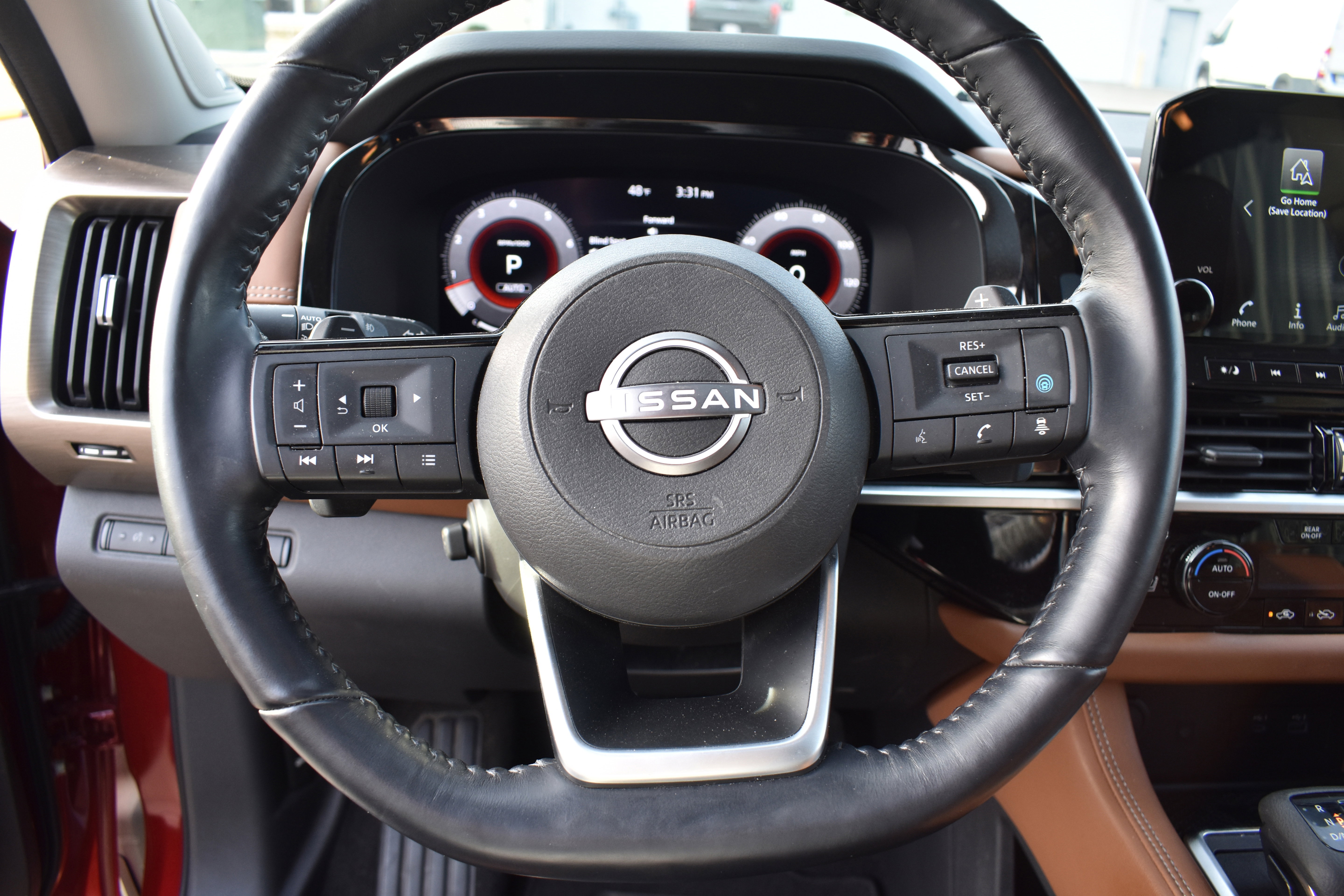 Used 2022 Nissan Pathfinder Platinum w/ Cargo Package image 16