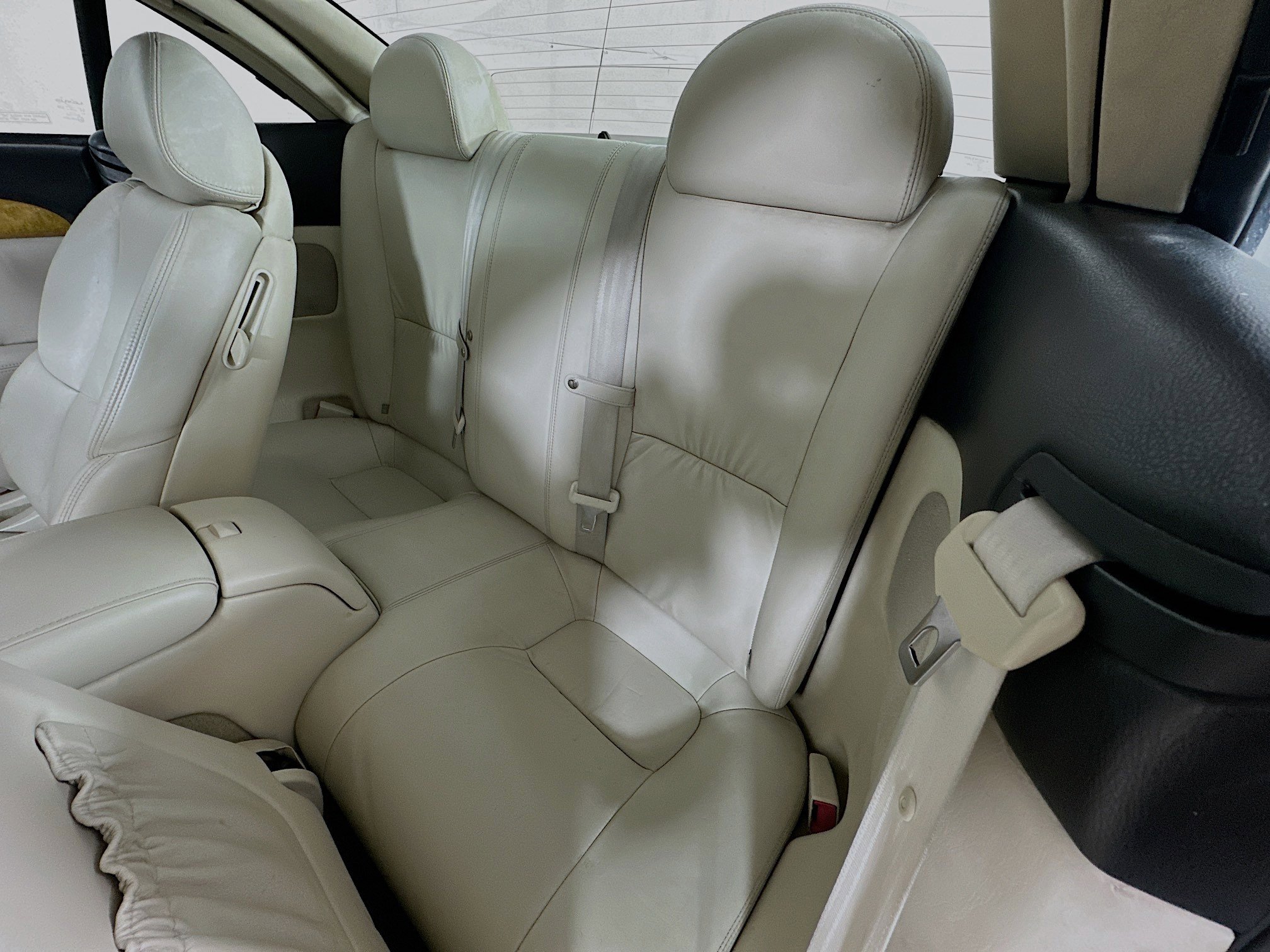 Used 2004 Lexus SC 430 Convertible image 22