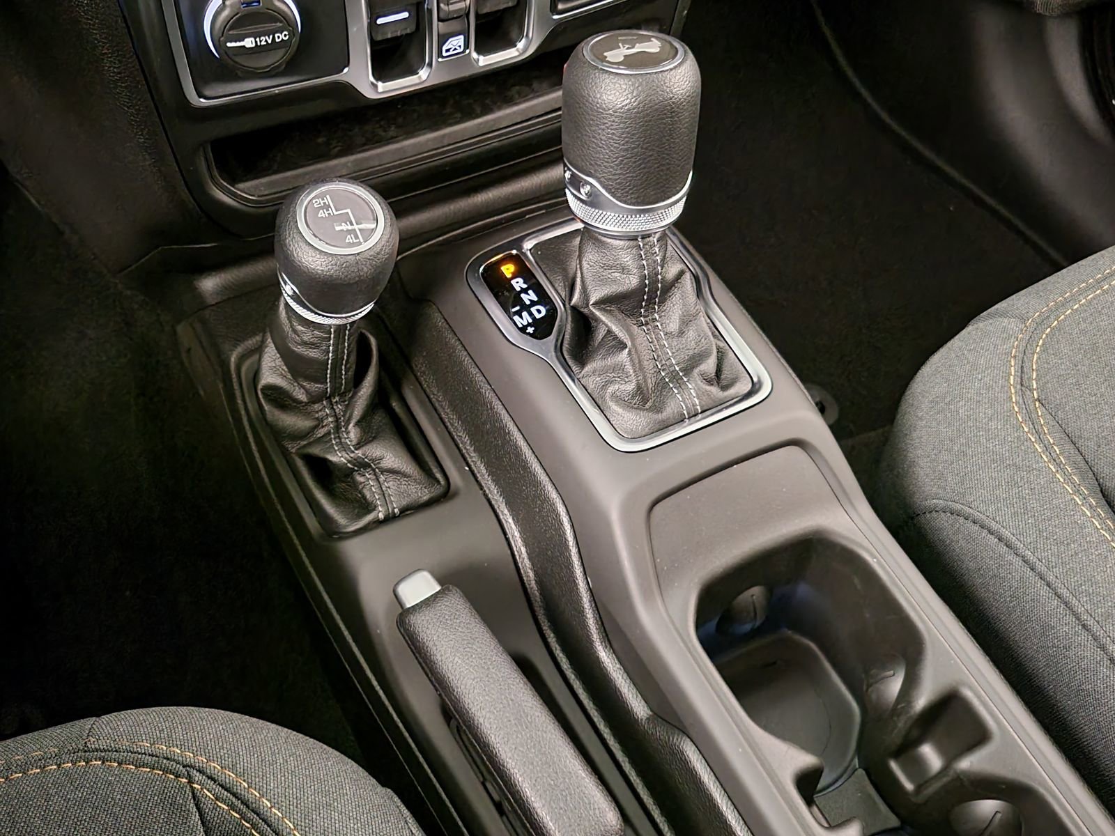 New 2025 Jeep Wrangler Sport S image 31