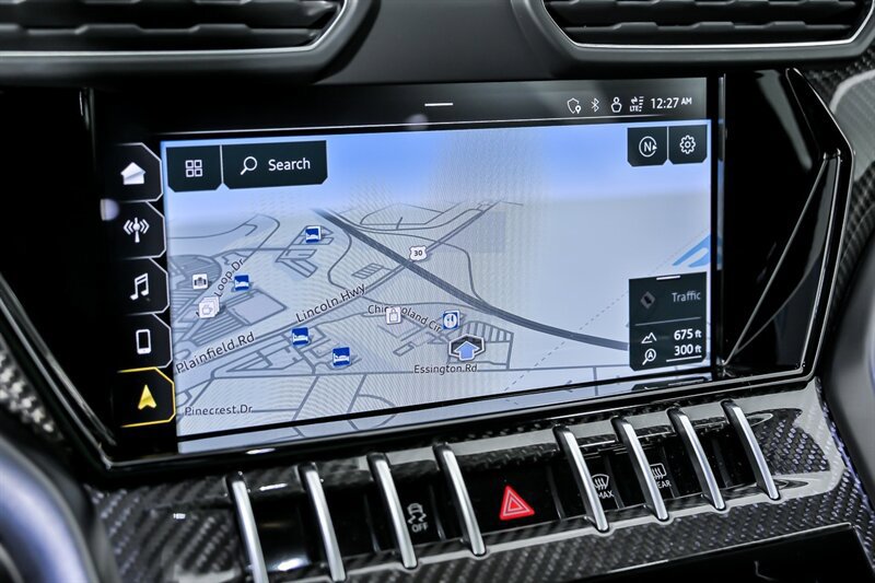 Used 2022 Lamborghini Urus AWD/4WD image 38