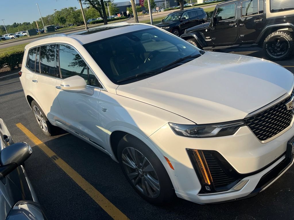Used 2020 Cadillac XT6 Premium Luxury AWD/4WD image 3