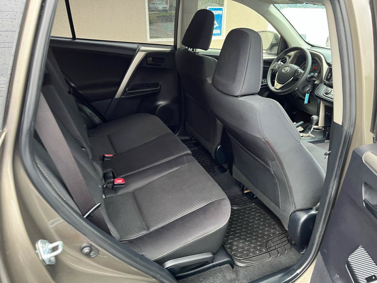 Used 2013 Toyota RAV4 XLE AWD/4WD image 26