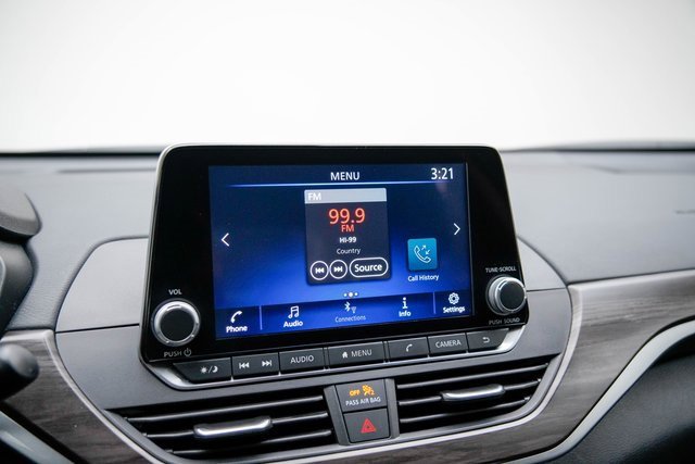 Used 2025 Nissan Altima 2.5 SV image 27