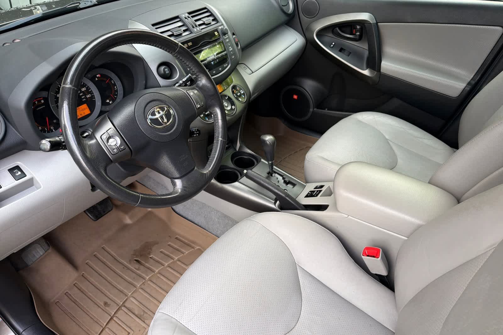 Used 2011 Toyota RAV4 Limited w/ Limited Extra Value Pkg AWD/4WD image 13