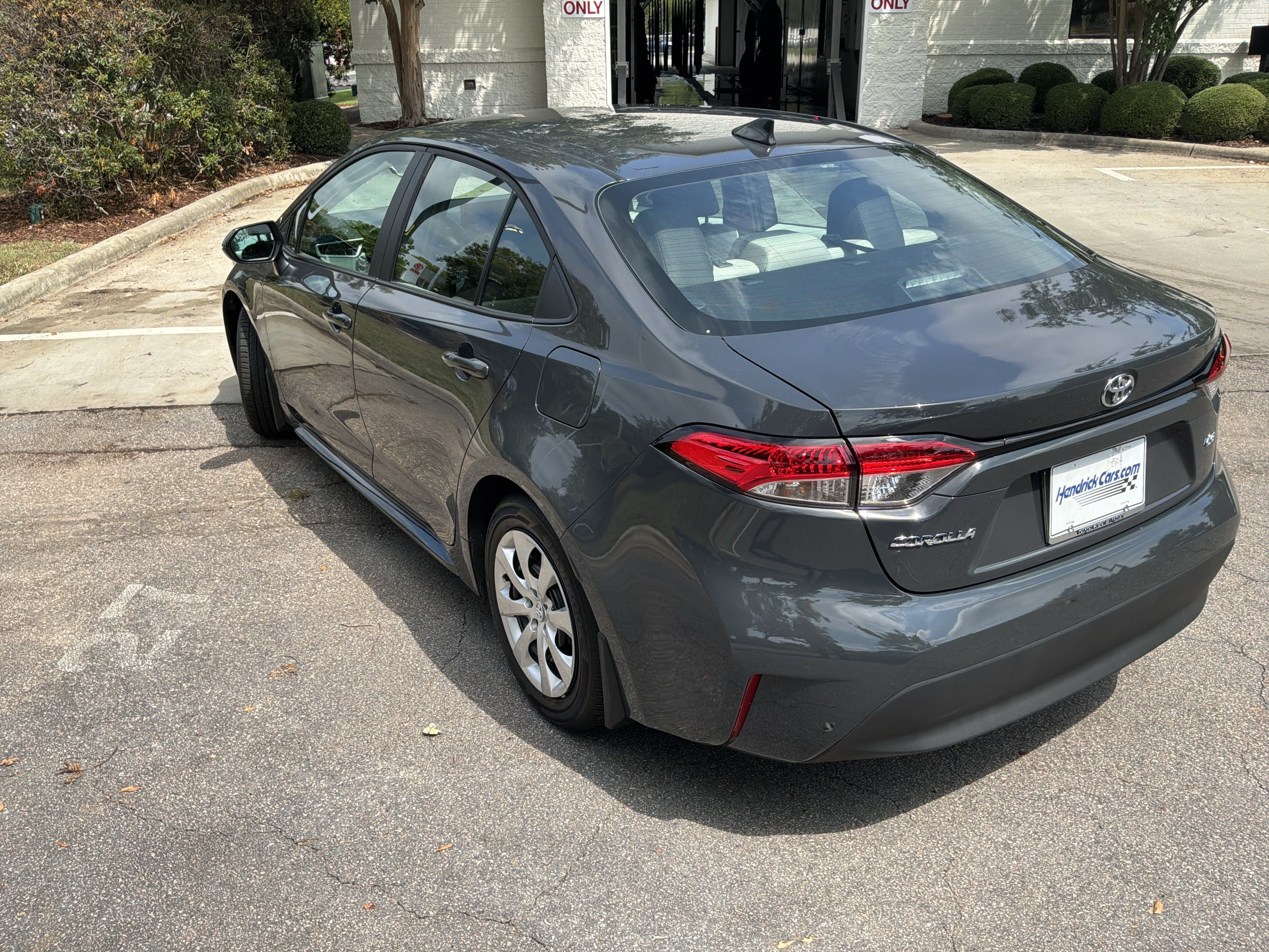 Used 2026 Toyota Corolla LE FWD image 8