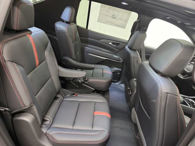 New 2026 Chevrolet Traverse RS w/ LPO, Floor Liner Package FWD image 41