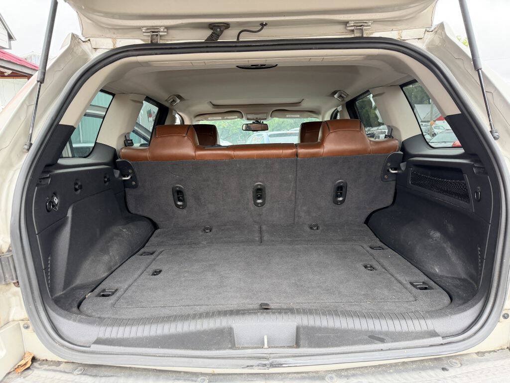 Used 2008 Jeep Grand Cherokee Overland AWD/4WD image 5