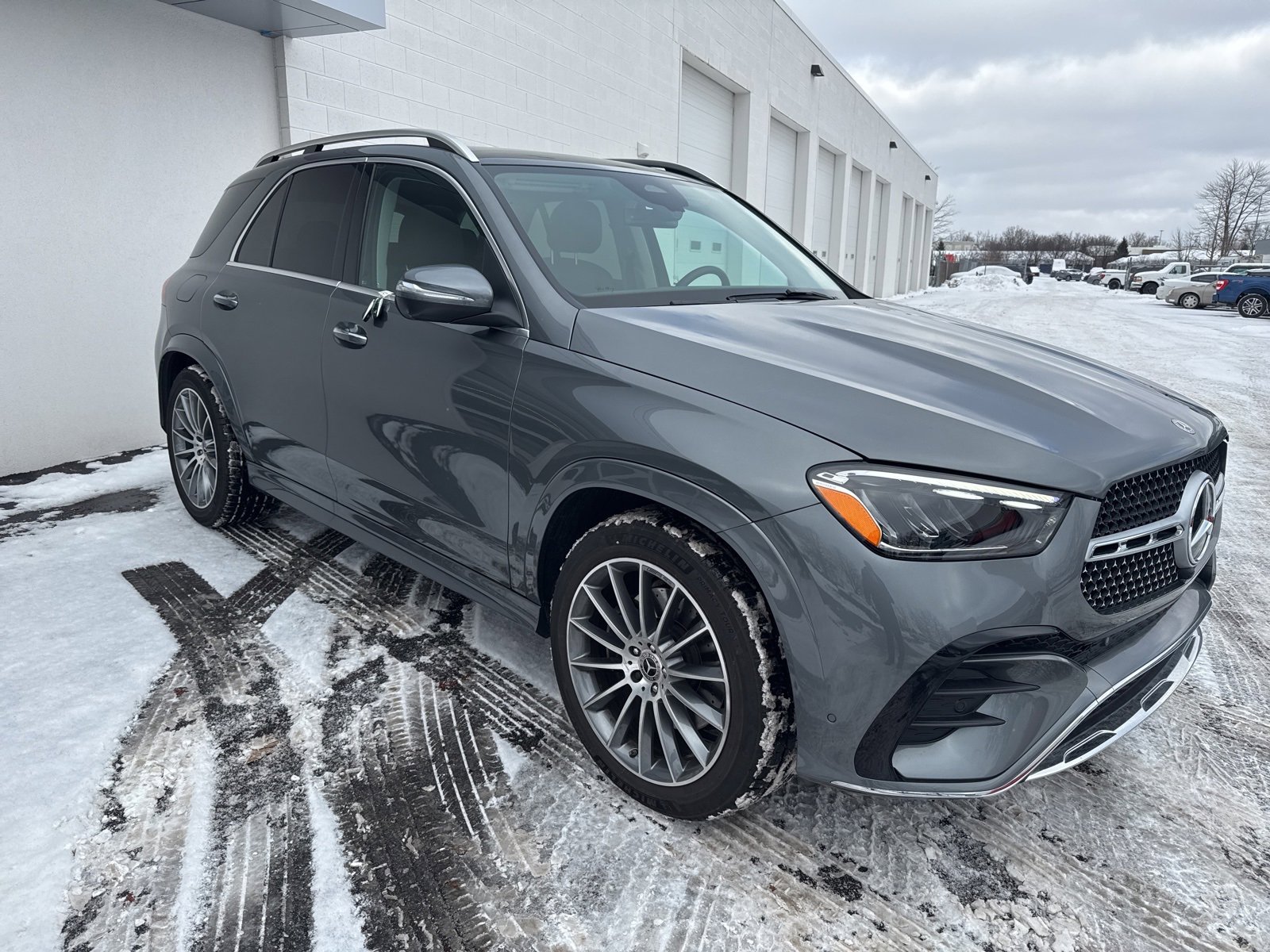 Certified 2025 Mercedes-Benz GLE 350 4MATIC image 4