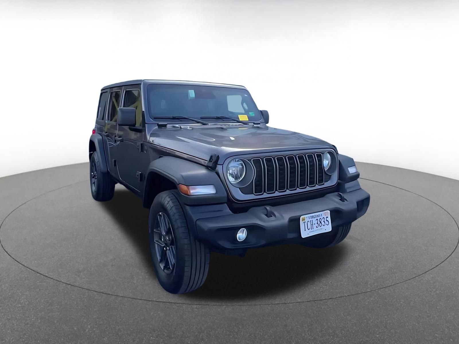 Used 2025 Jeep Wrangler Sport S image 3