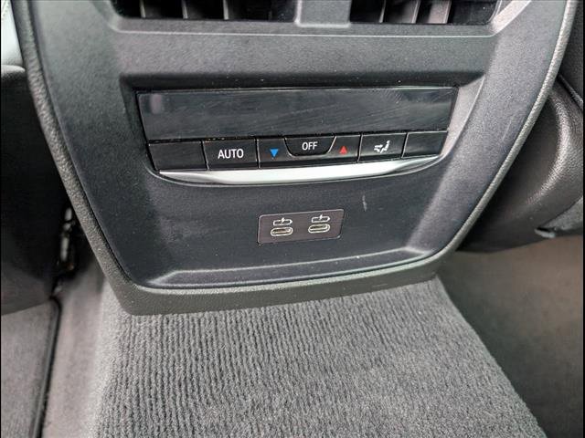 Used 2023 BMW 330e image 34