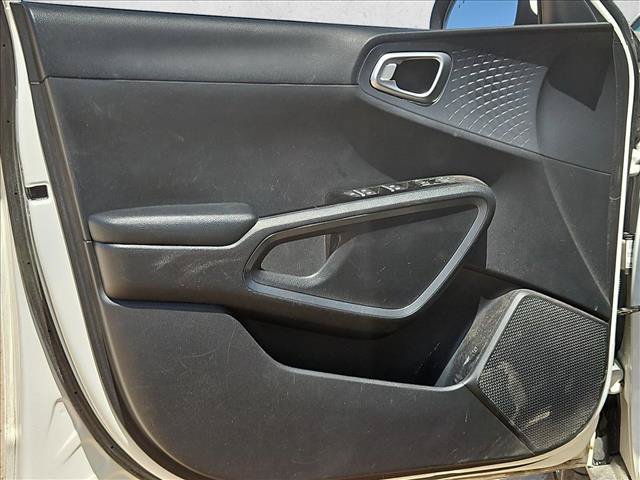 Used 2021 Kia Soul EX FWD image 10
