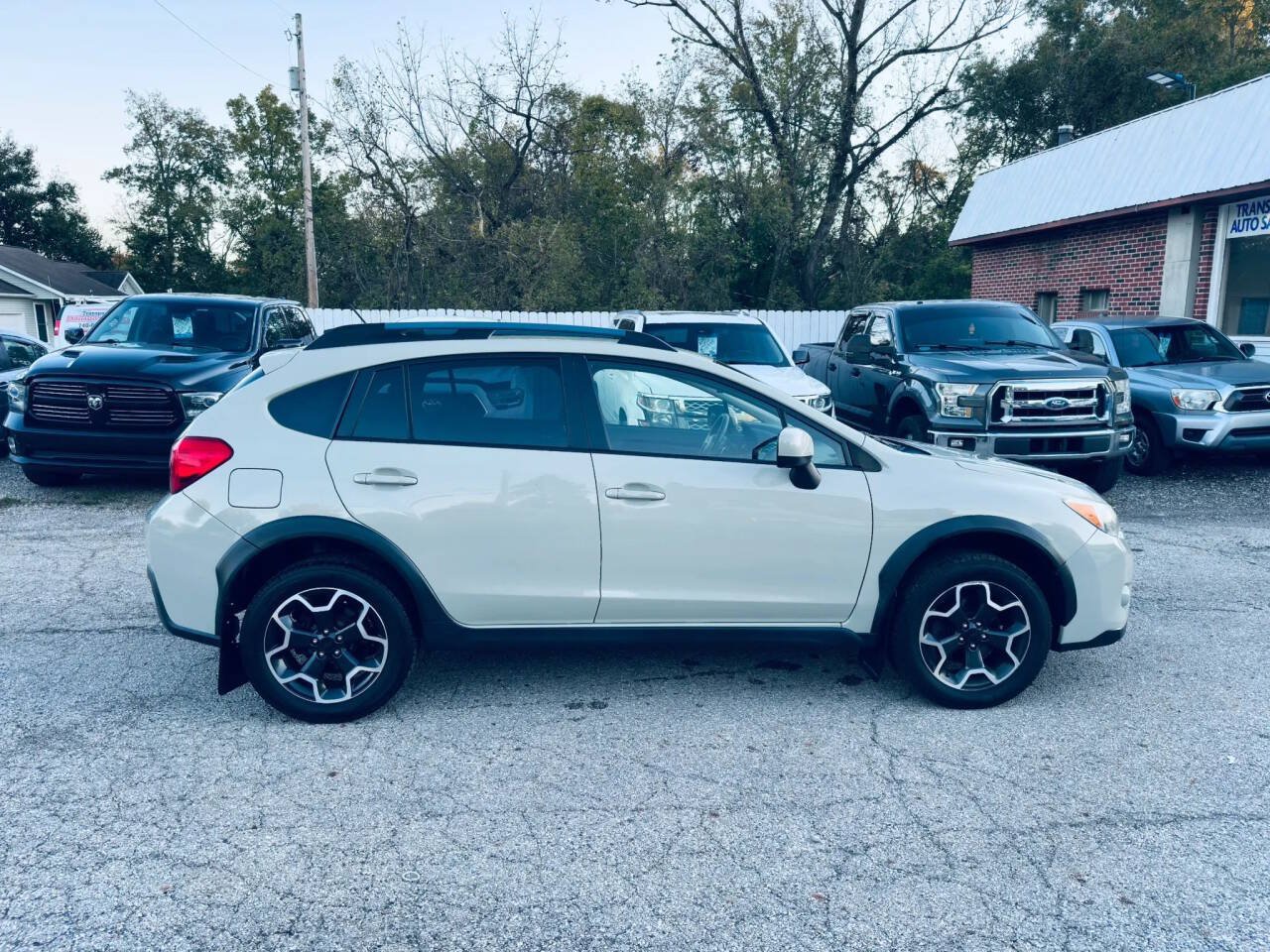 Used 2014 Subaru Crosstrek 2.0i Limited AWD/4WD image 4