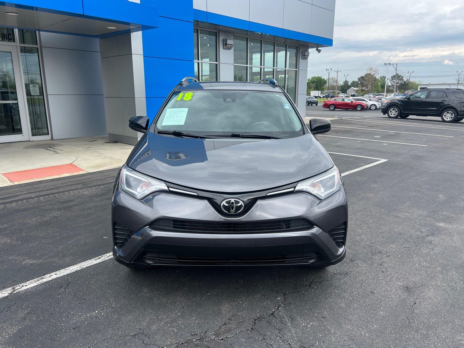Used 2018 Toyota RAV4 LE w/ All Weather Liner Package FWD image 8