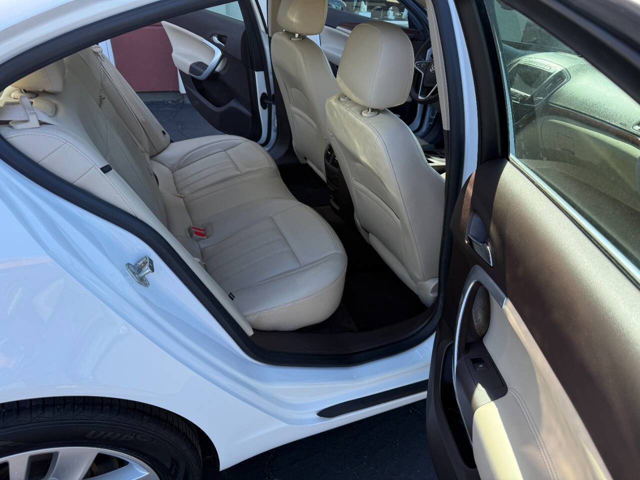 Used 2017 Buick Regal Premium FWD image 14