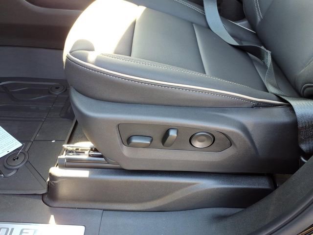 New 2026 Chevrolet Suburban Premier w/ Sun And Tow Package AWD/4WD image 7