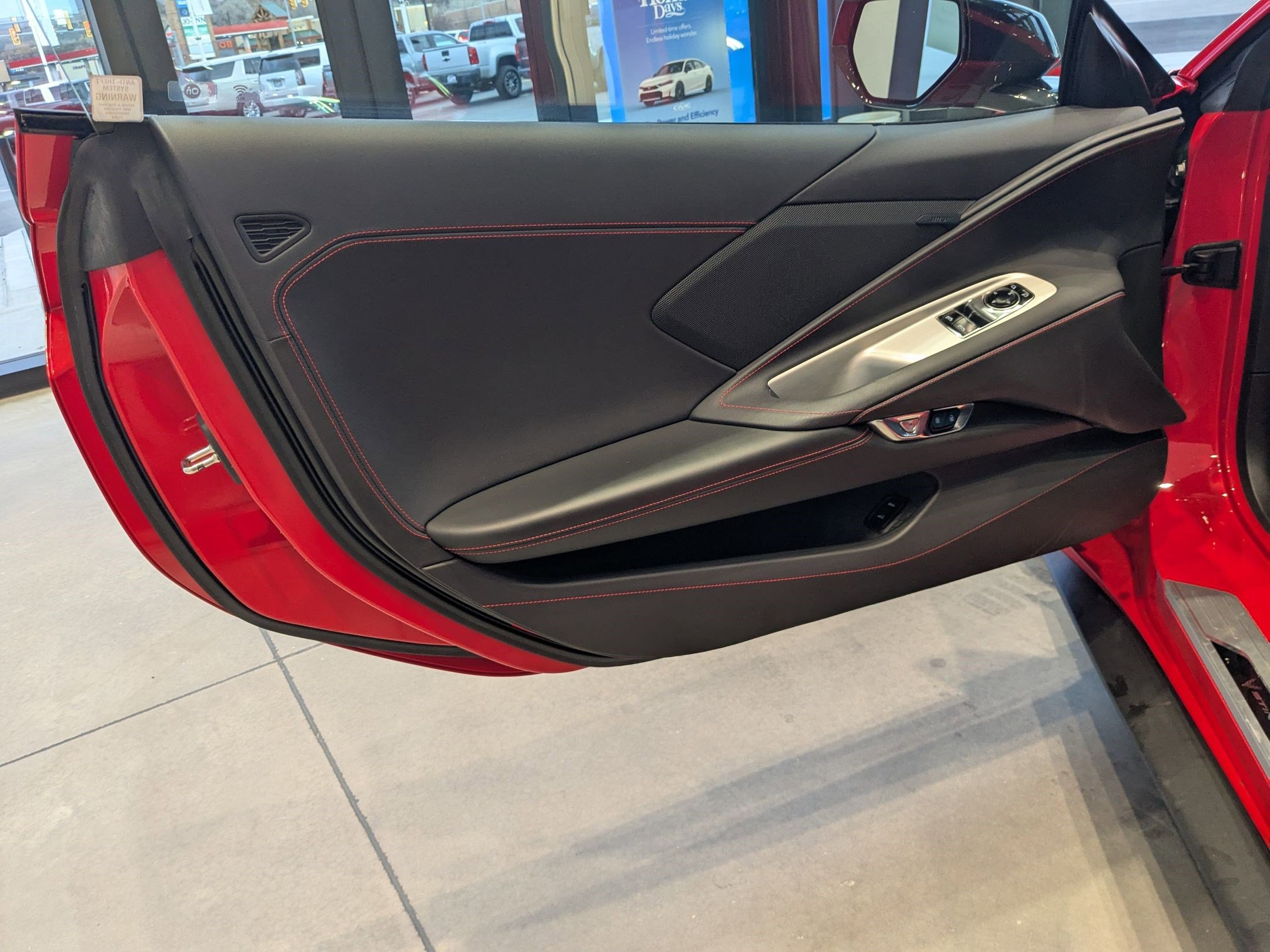 Used 2022 Chevrolet Corvette Stingray Coupe w/ 1LT image 15