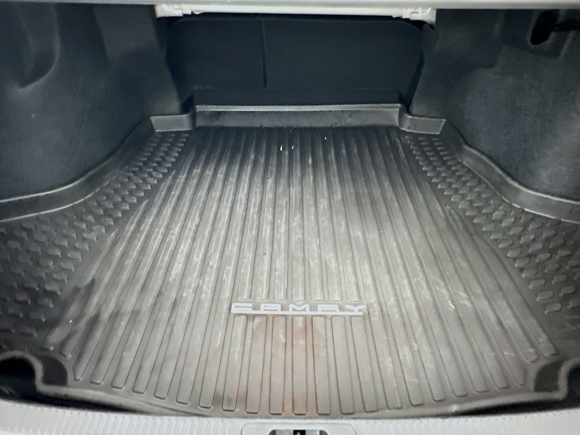 Used 2025 Toyota Camry SE w/ Convenience Package FWD image 30