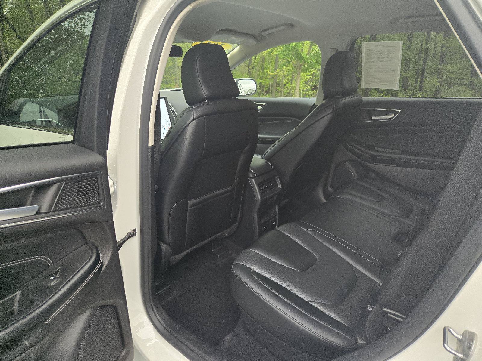 Used 2022 Ford Edge Titanium w/ Equipment Group 301A AWD/4WD image 25
