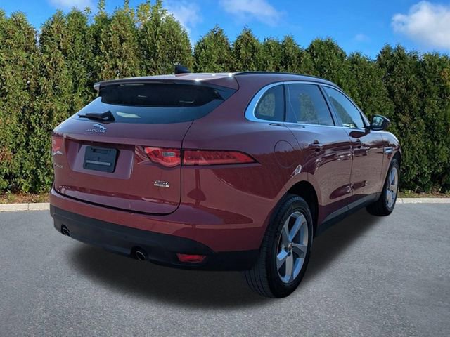 Used 2020 Jaguar F-PACE Premium image 4