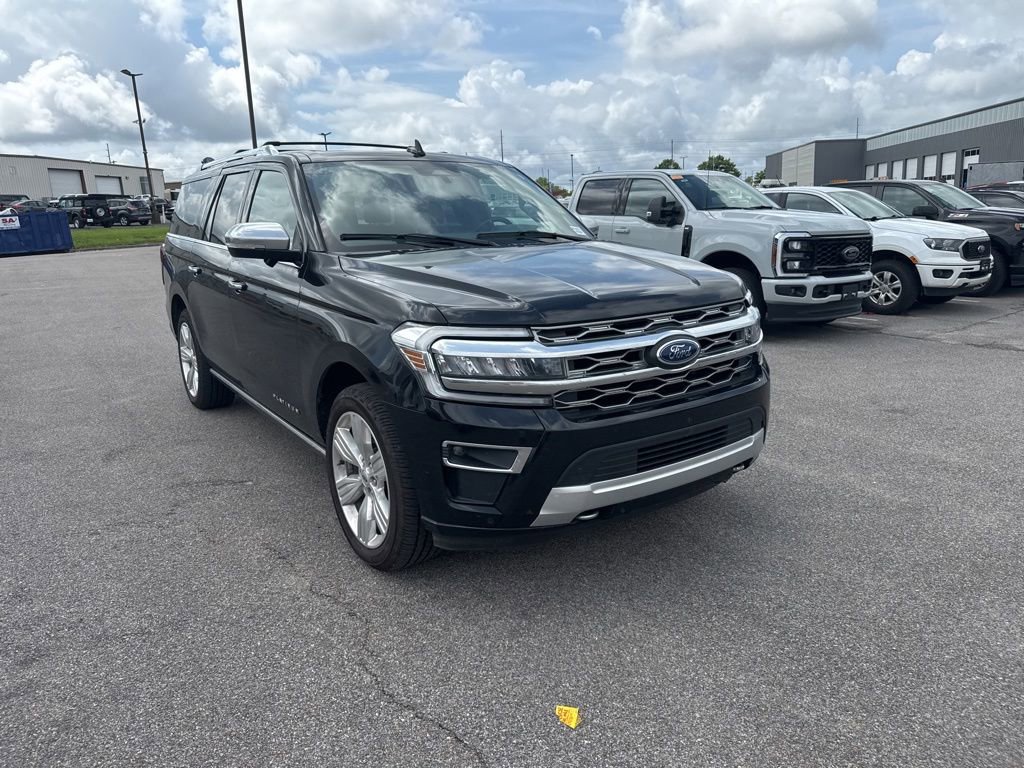 Used 2023 Ford Expedition Max Platinum AWD/4WD image 1