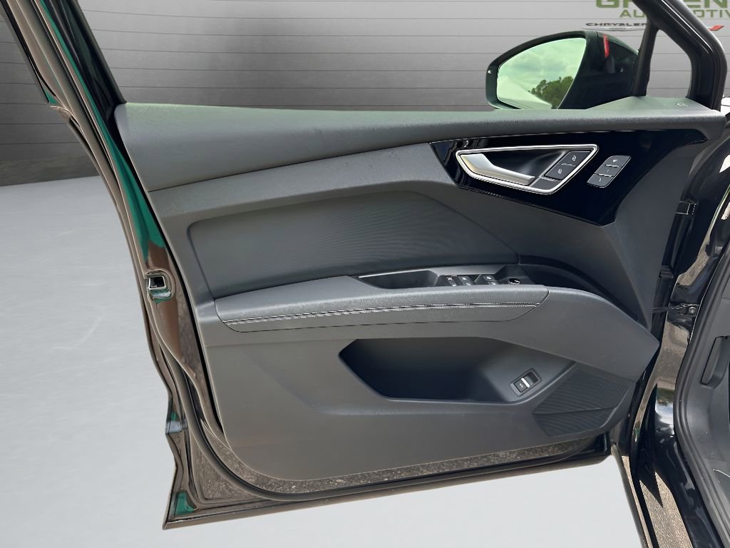 Used 2023 Audi Q4 e-tron Premium Plus w/ Premium Plus image 22