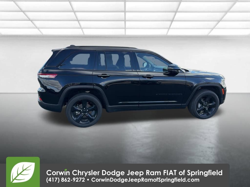 Certified 2023 Jeep Grand Cherokee Altitude image 8