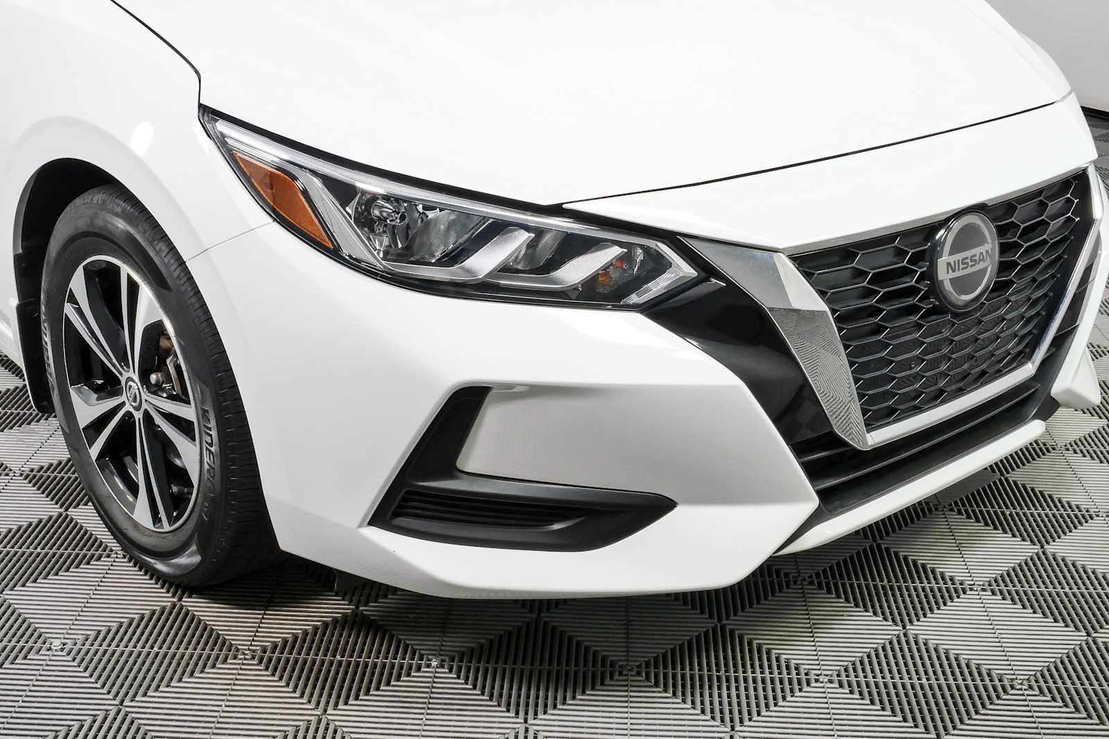 Used 2023 Nissan Sentra SV FWD image 27