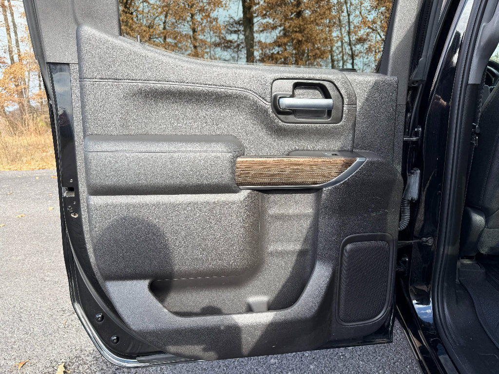 Used 2019 Chevrolet Silverado 1500 RST image 26