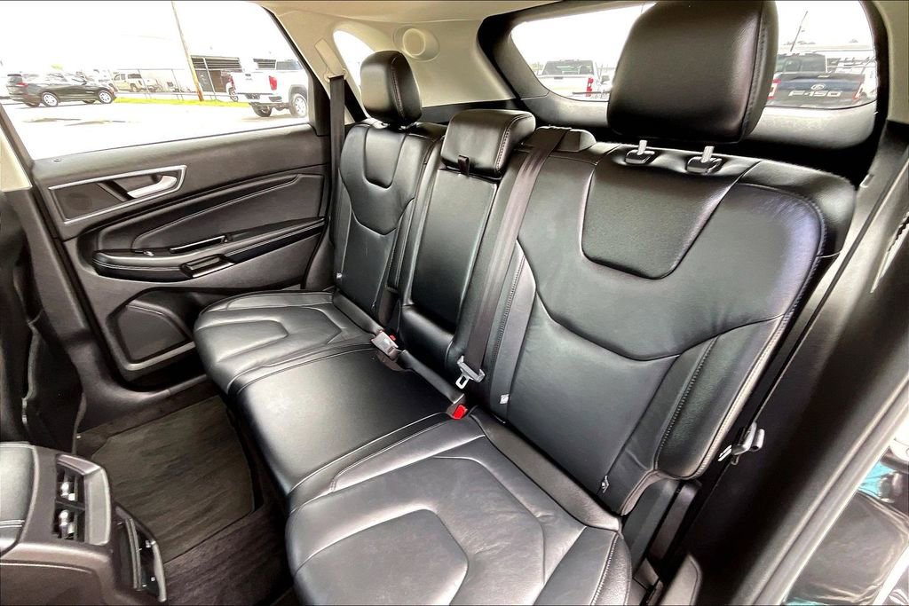 Used 2015 Ford Edge Titanium w/ Technology Package image 19