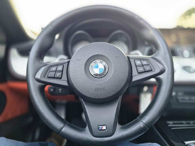 Used 2015 BMW Z4 sDrive35is RWD image 36
