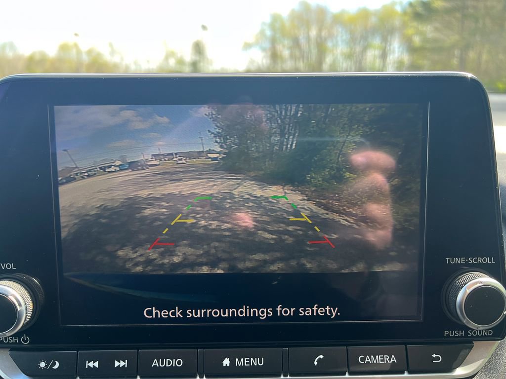 Used 2024 Nissan Rogue SV image 20