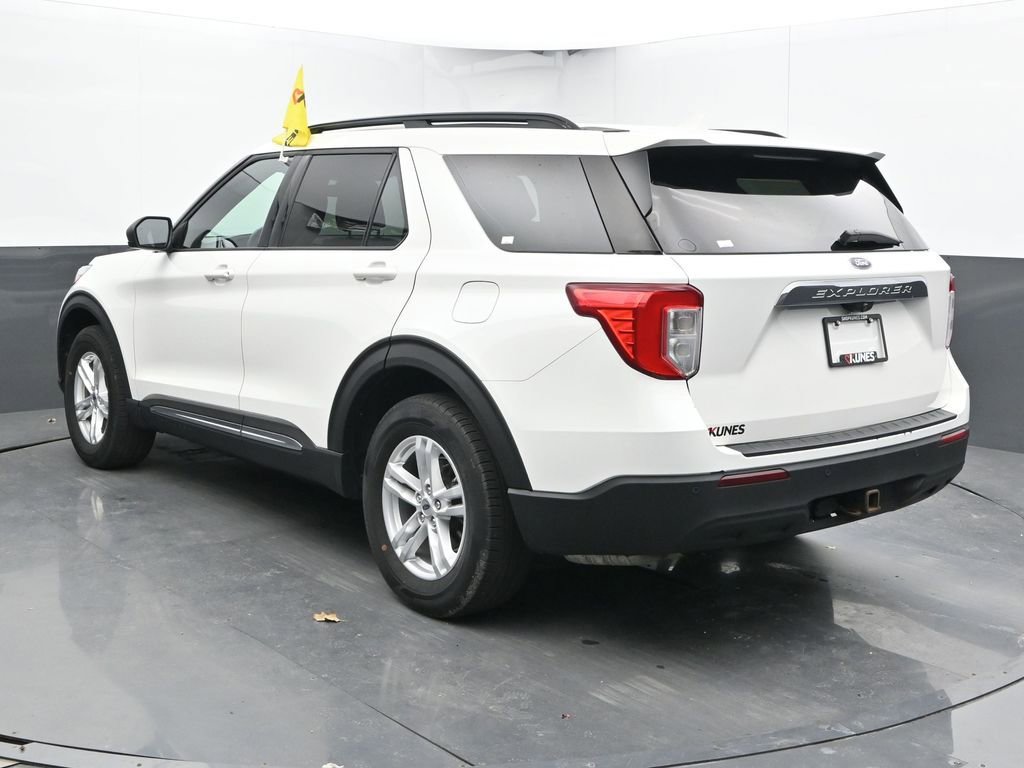 Used 2020 Ford Explorer XLT w/ Comfort Package AWD/4WD image 9