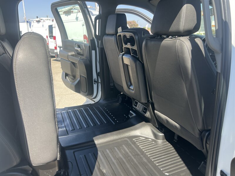 Used 2024 Chevrolet Silverado 2500 W/T w/ WT Fleet Convenience Package AWD/4WD image 15
